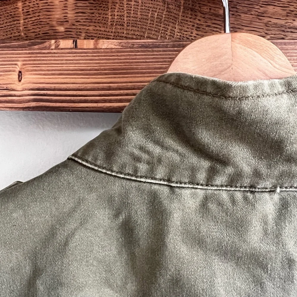 Talia Sleeveless Military Green Cargo Jacket With Drawstring Waist - Picture 7 of 9